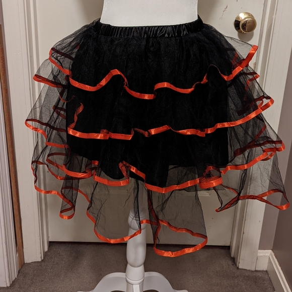 Black and Red Layered Tutu Skirt - Picture 1 of 6